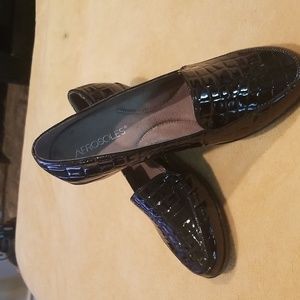 AEROSOLES Sz. 8.5M, Black Patten 1.75" Wedge Heel Loafers. Never Worn# 11